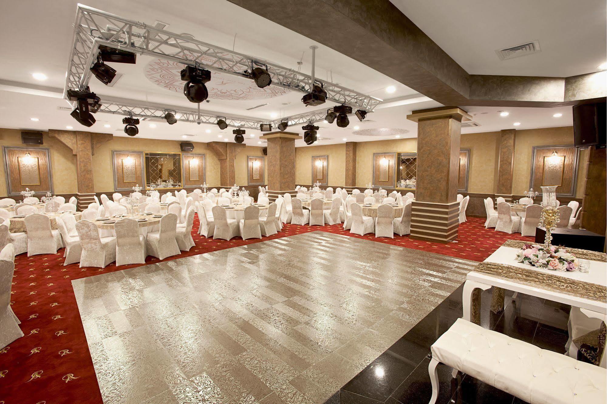 The Rise Aron Business Hotel Merter Istanbul Exterior photo